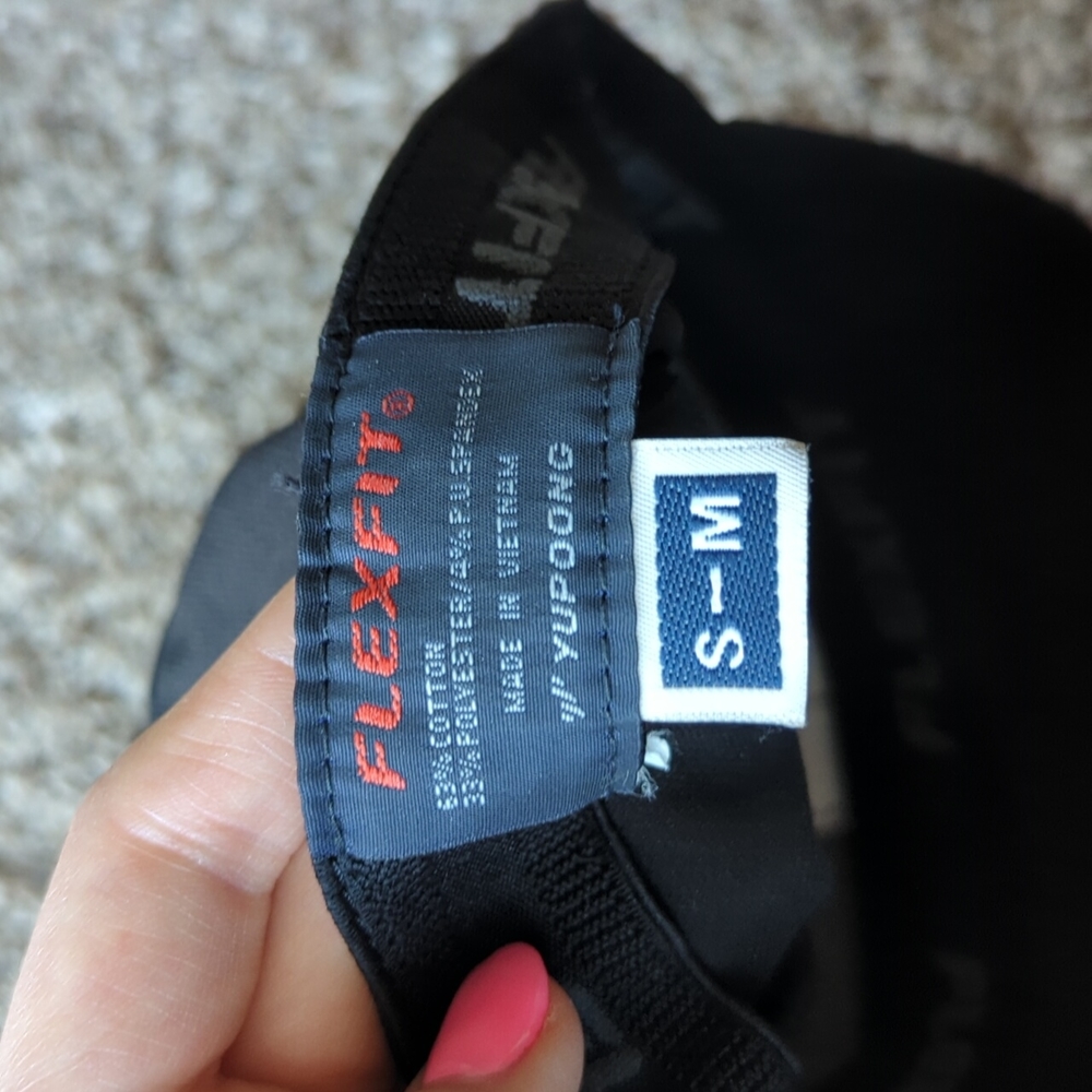 Travis Mathew hat - Picture 5 of 7
